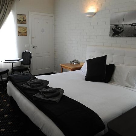 诺伍德家汽车旅馆&酒会 莫宁顿 外观 照片